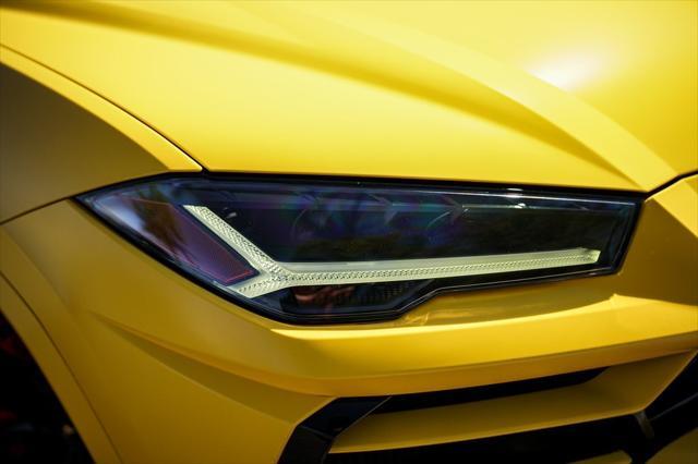 used 2021 Lamborghini Urus car, priced at $184,858