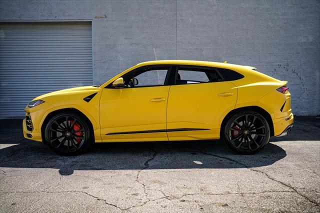 used 2021 Lamborghini Urus car, priced at $184,858