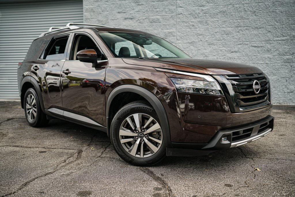 used 2022 Nissan Pathfinder car, priced at $28,399
