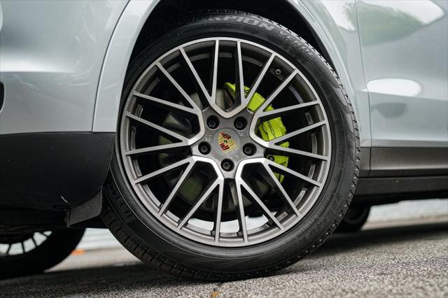 used 2020 Porsche Cayenne E-Hybrid car, priced at $43,995