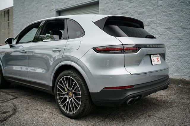 used 2020 Porsche Cayenne E-Hybrid car, priced at $43,995