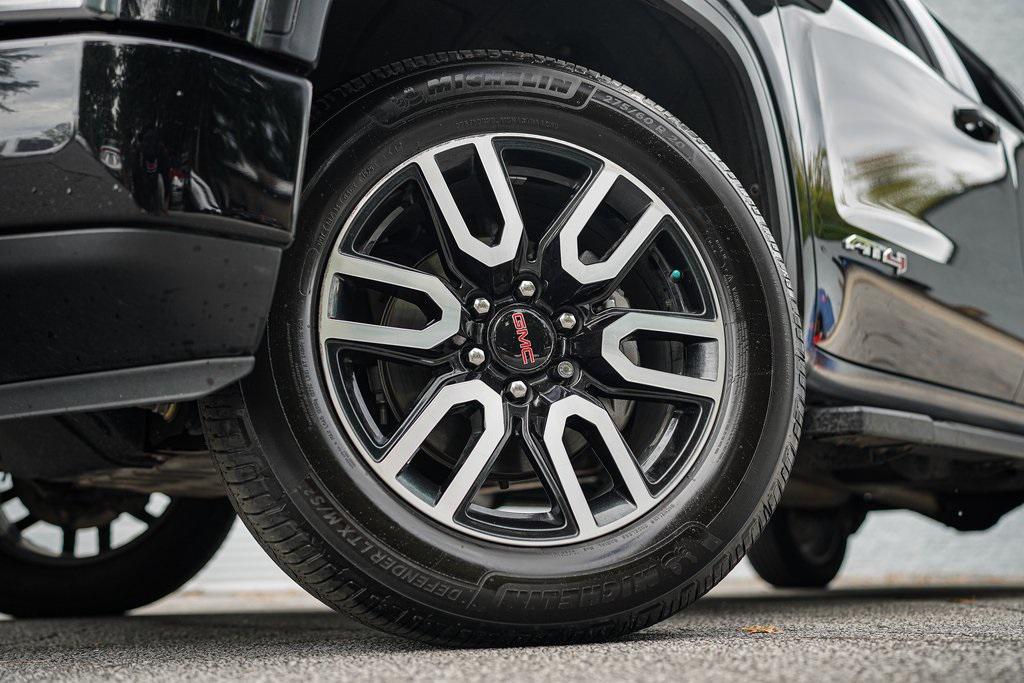 used 2020 GMC Sierra 1500 car, priced at $35,992