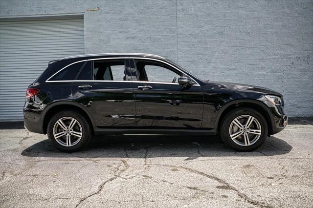 used 2022 Mercedes-Benz GLC 300 car, priced at $28,817
