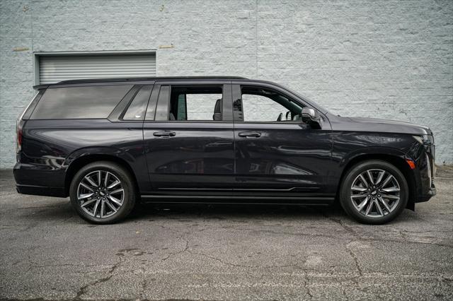 used 2022 Cadillac Escalade ESV car, priced at $65,437