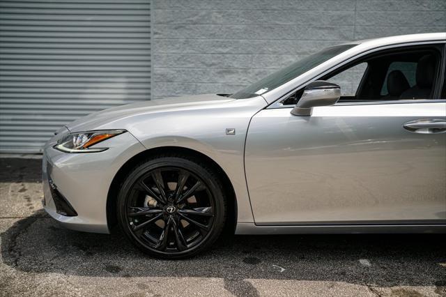 used 2022 Lexus ES 350 car, priced at $38,342
