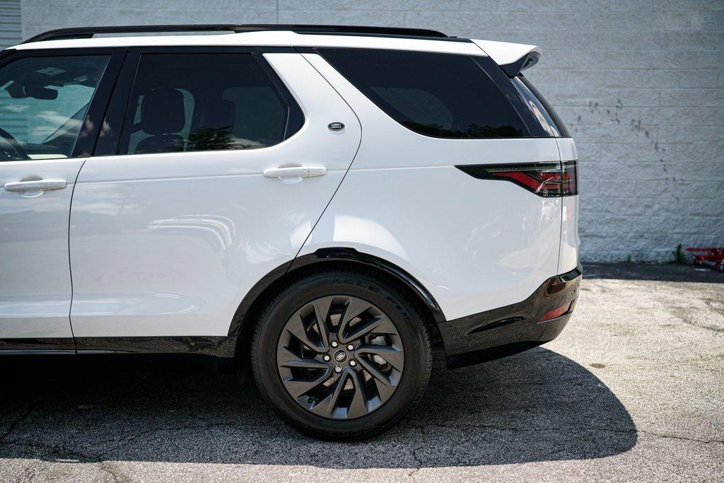 used 2021 Land Rover Discovery car, priced at $32,592