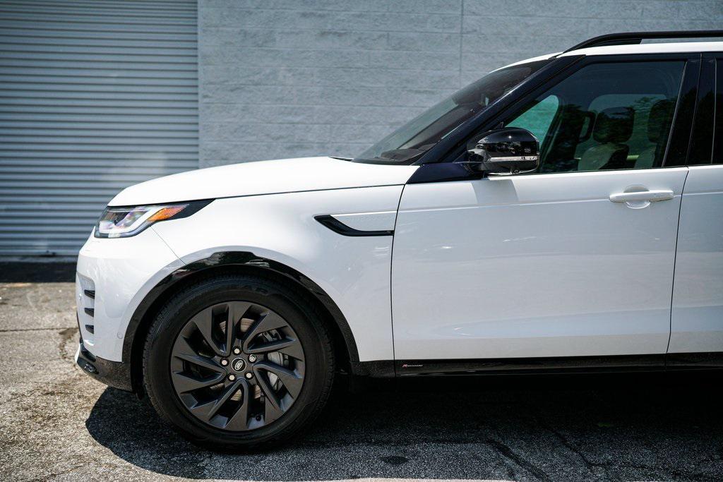 used 2021 Land Rover Discovery car, priced at $32,592