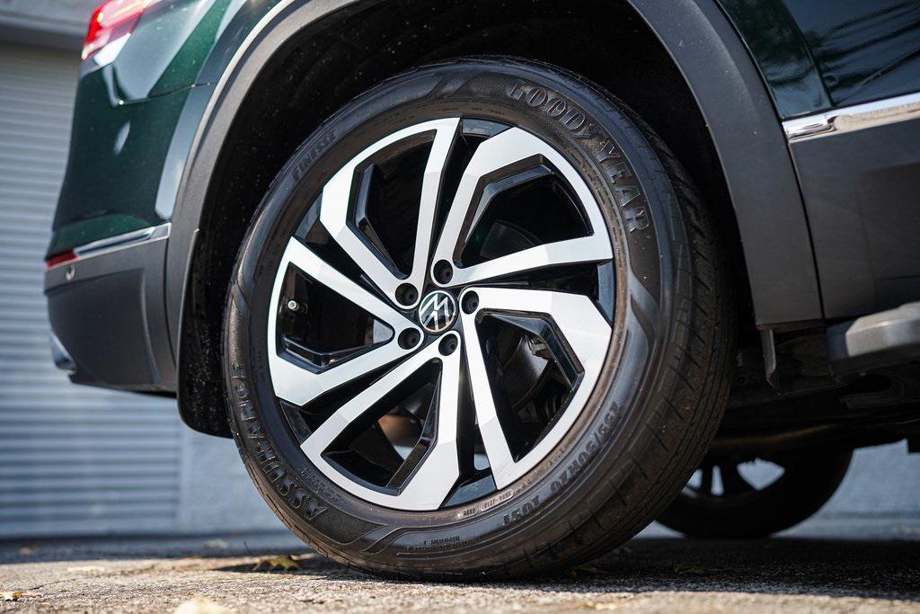used 2021 Volkswagen Atlas car, priced at $29,992
