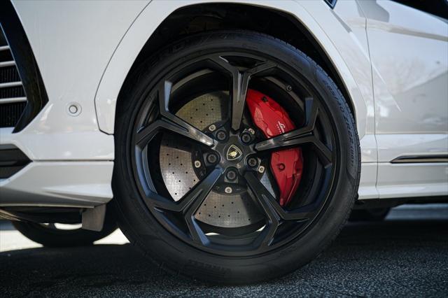used 2021 Lamborghini Urus car, priced at $179,901