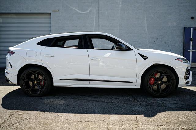 used 2021 Lamborghini Urus car, priced at $179,901