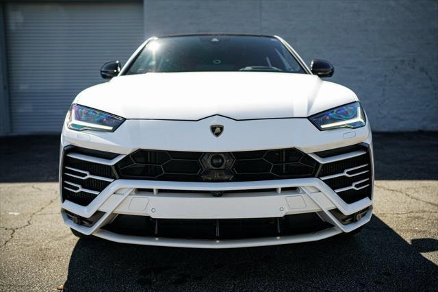 used 2021 Lamborghini Urus car, priced at $179,901