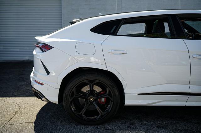used 2021 Lamborghini Urus car, priced at $179,901
