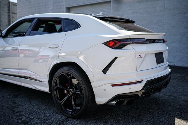 used 2021 Lamborghini Urus car, priced at $179,901