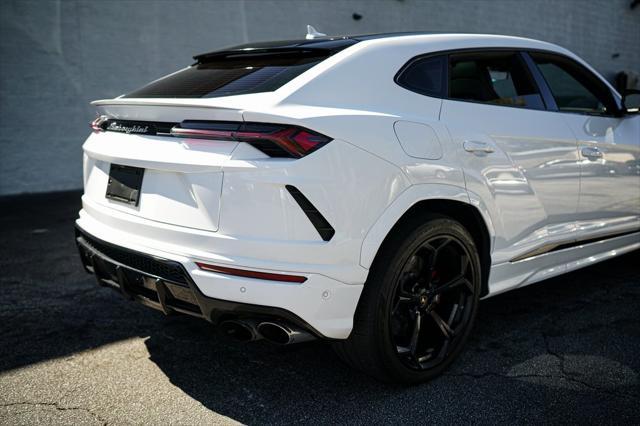used 2021 Lamborghini Urus car, priced at $179,901