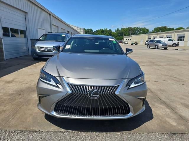 used 2019 Lexus ES 350 car, priced at $31,992