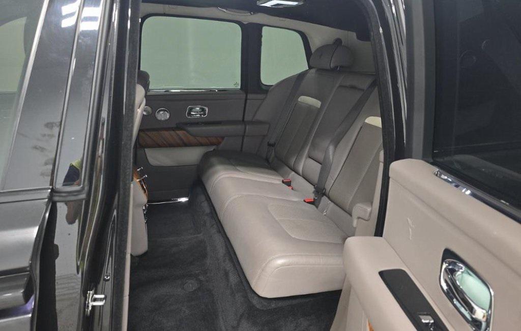 used 2019 Rolls-Royce Cullinan car, priced at $194,495