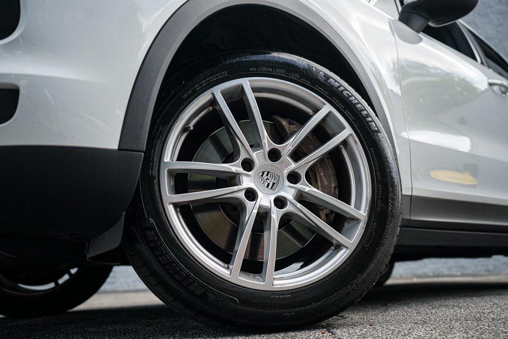 used 2021 Porsche Cayenne car, priced at $40,991
