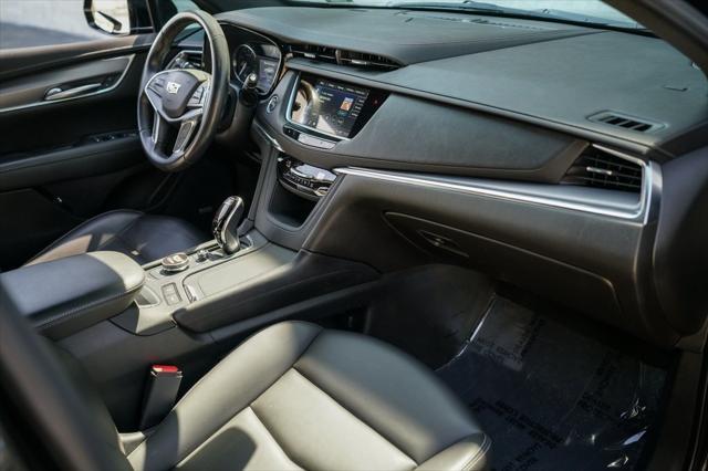 used 2021 Cadillac XT5 car, priced at $22,792