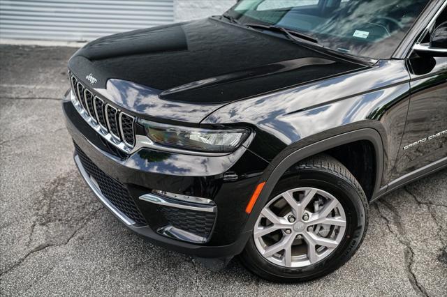 used 2022 Jeep Grand Cherokee car, priced at $29,992