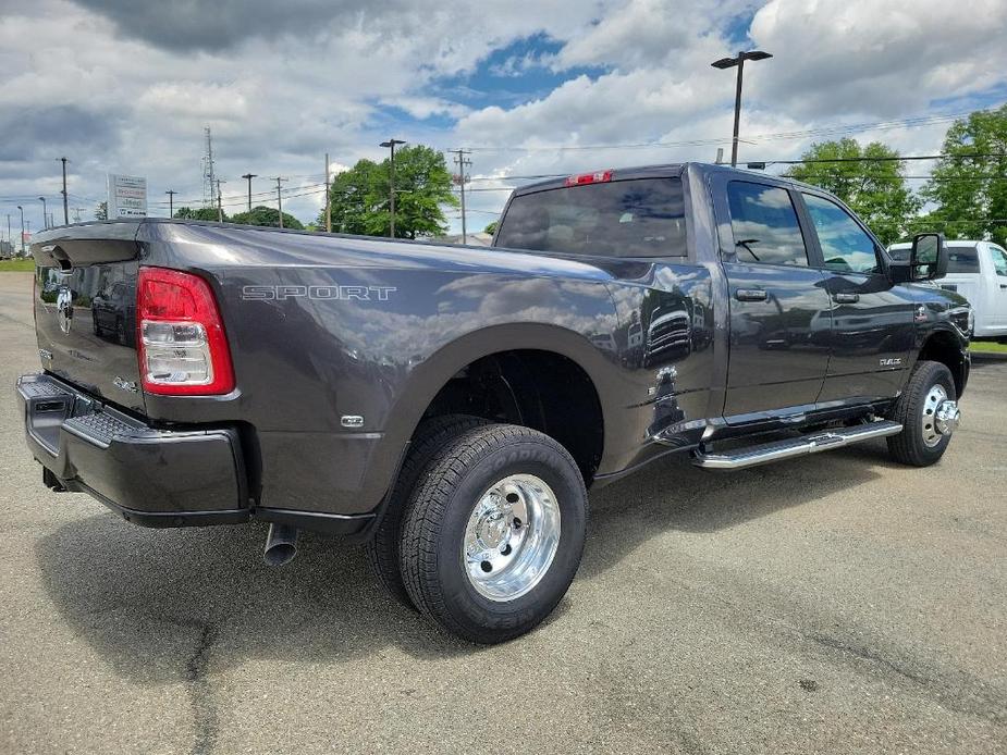 new 2024 Ram 3500 car, priced at $79,785