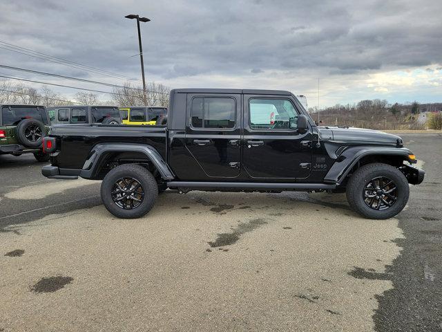 new 2023 Jeep Gladiator car, priced at $45,456