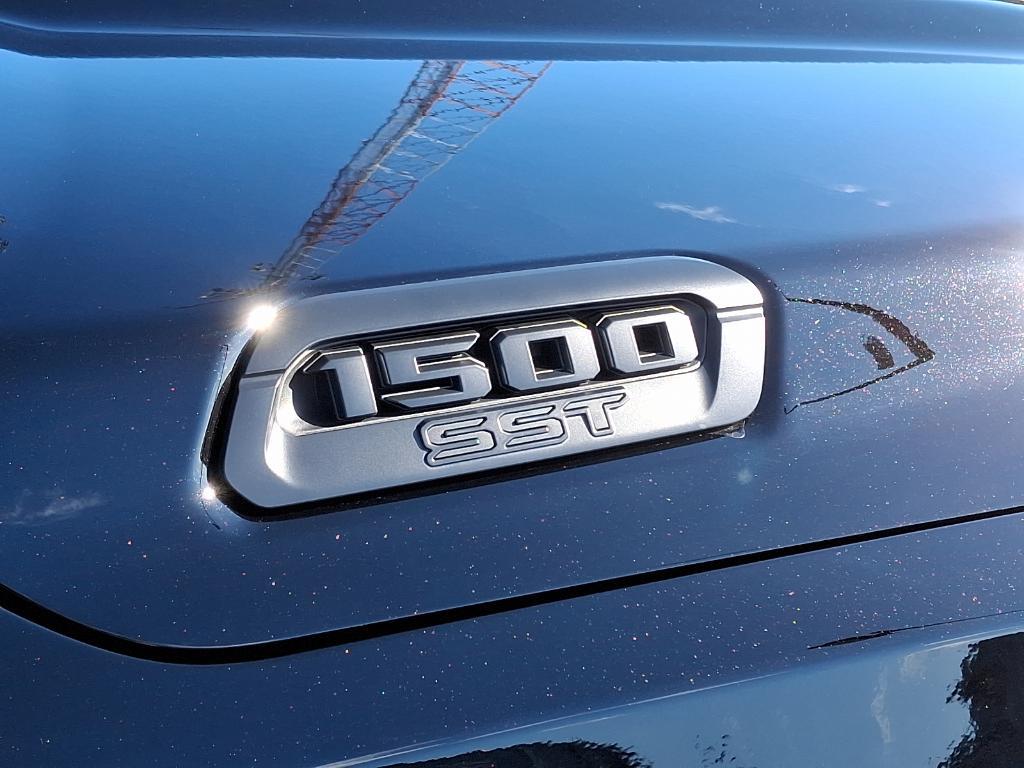 new 2025 Ram 1500 car, priced at $51,390