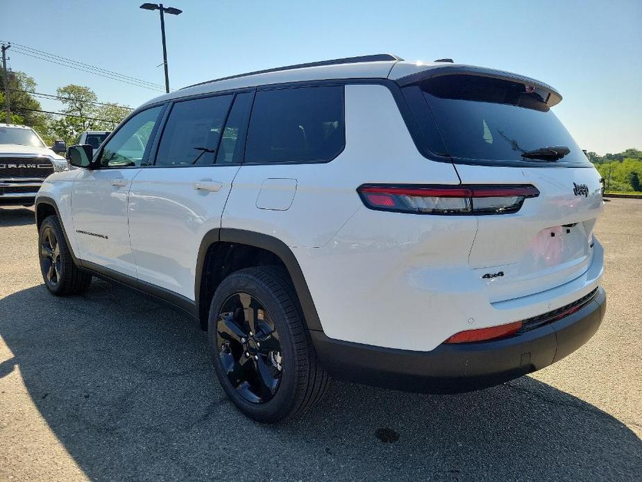 new 2024 Jeep Grand Cherokee L car, priced at $62,735