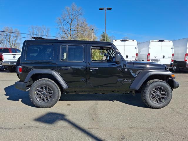 new 2025 Jeep Wrangler car, priced at $47,632