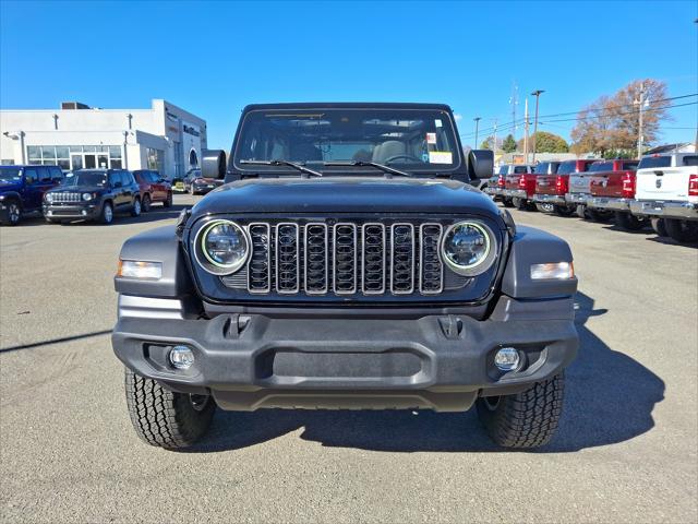 new 2025 Jeep Wrangler car, priced at $47,632