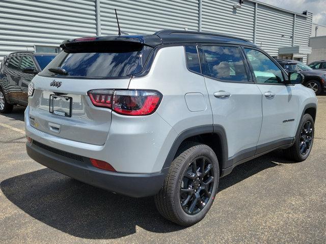 new 2024 Jeep Compass car, priced at $32,334