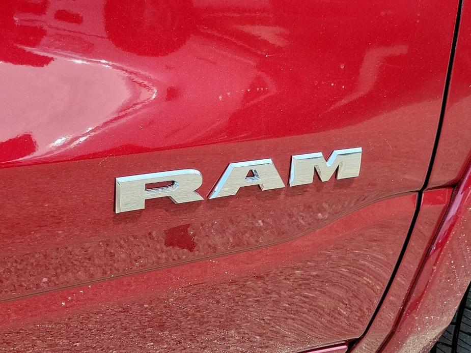 new 2025 Ram 1500 car, priced at $51,282