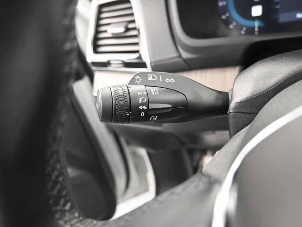used 2023 Volvo XC90 car, priced at $37,999