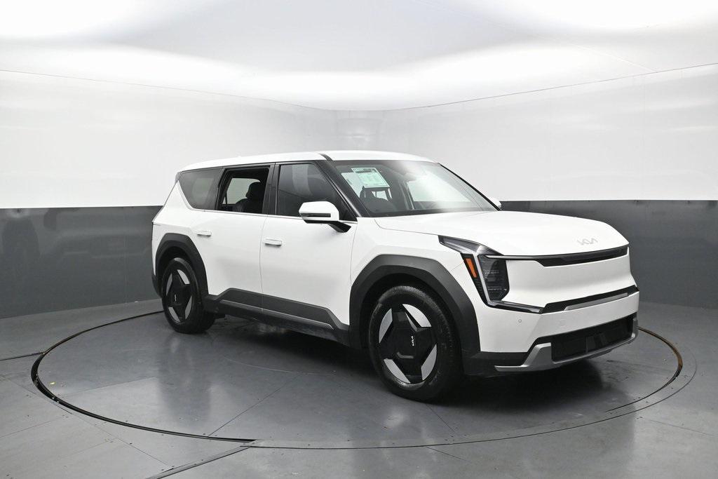 used 2024 Kia EV9 car, priced at $35,999