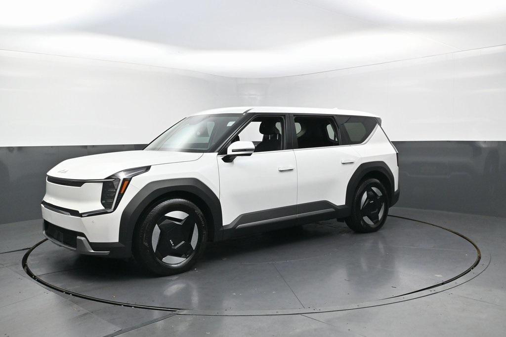 used 2024 Kia EV9 car, priced at $35,999