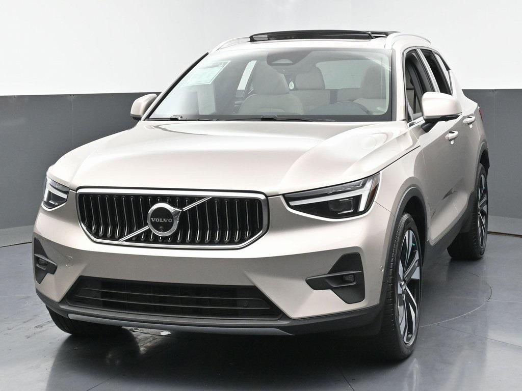 used 2024 Volvo XC40 car, priced at $29,999