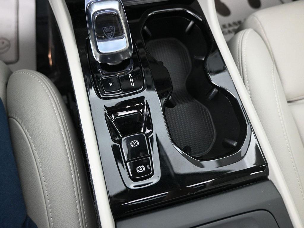 used 2024 Volvo XC40 car, priced at $29,999