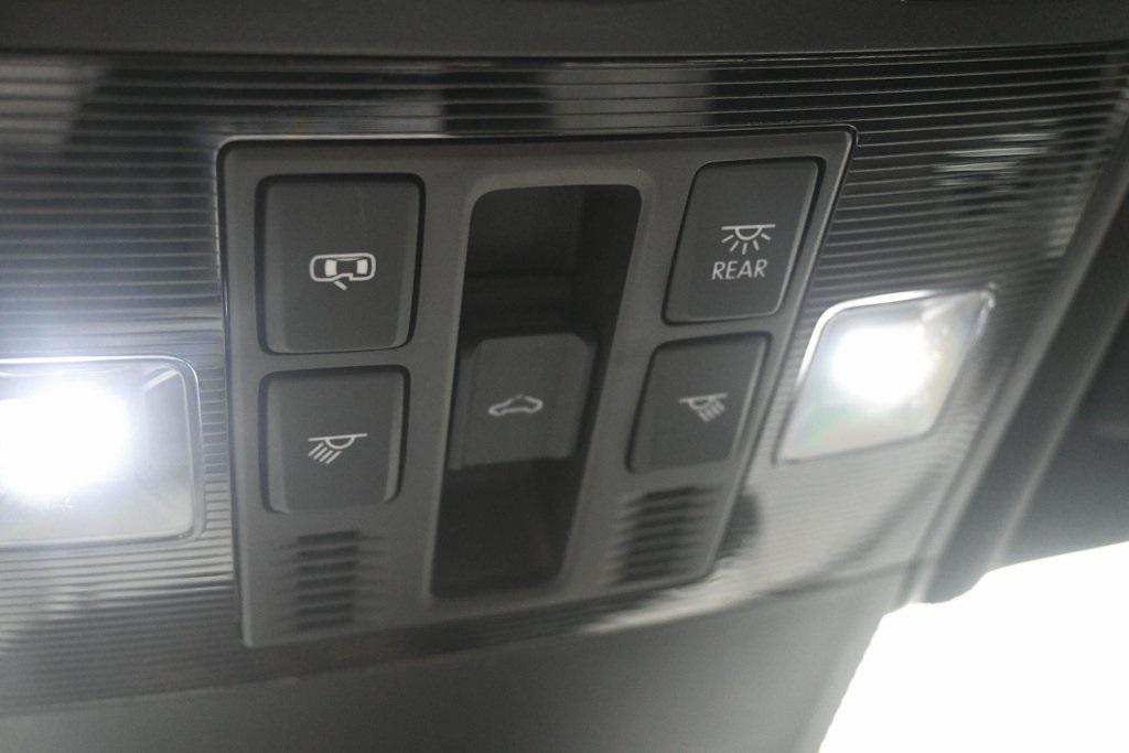 used 2024 Volkswagen Tiguan car, priced at $27,999