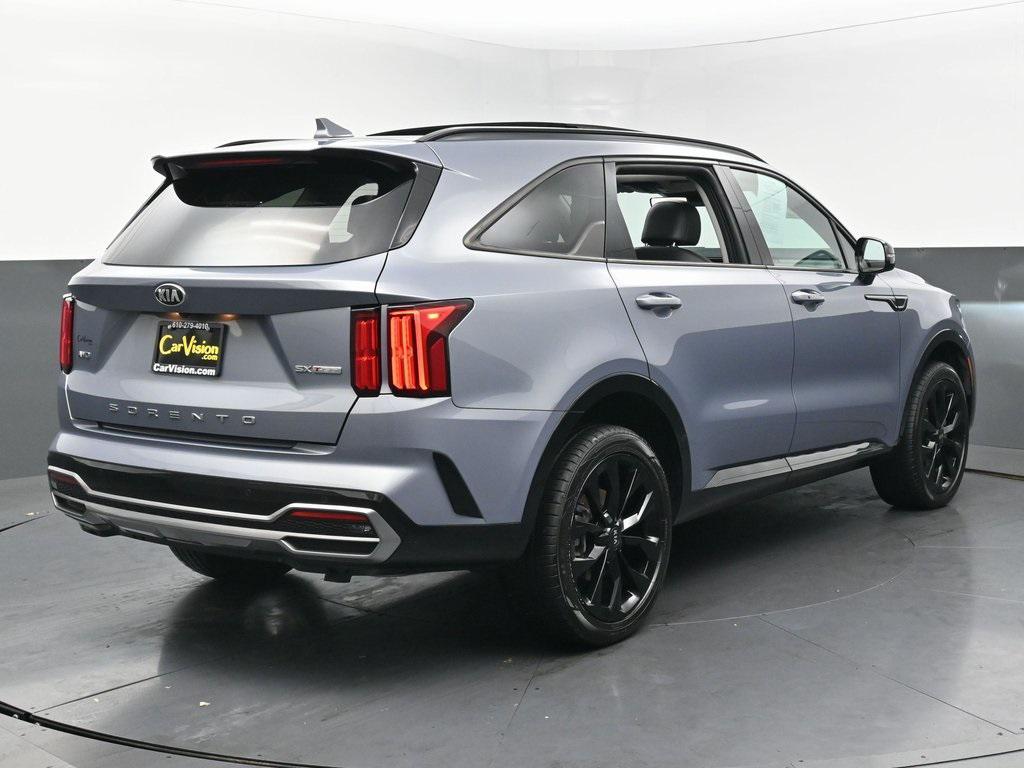 used 2021 Kia Sorento car, priced at $22,499