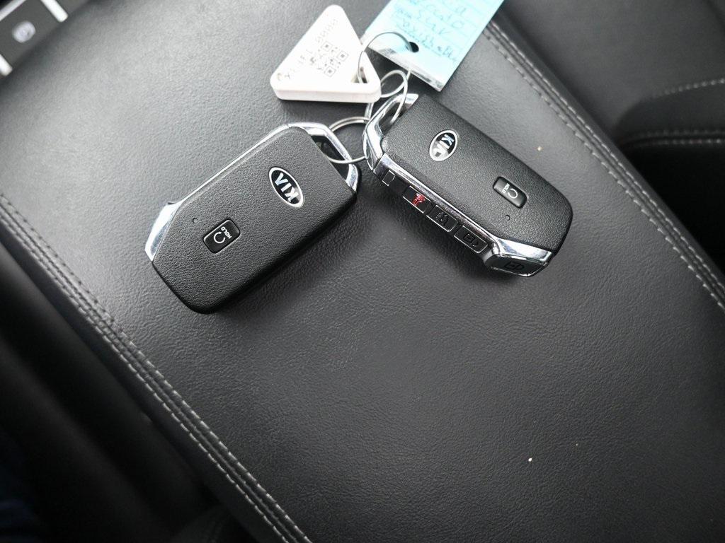 used 2021 Kia Sorento car, priced at $22,499