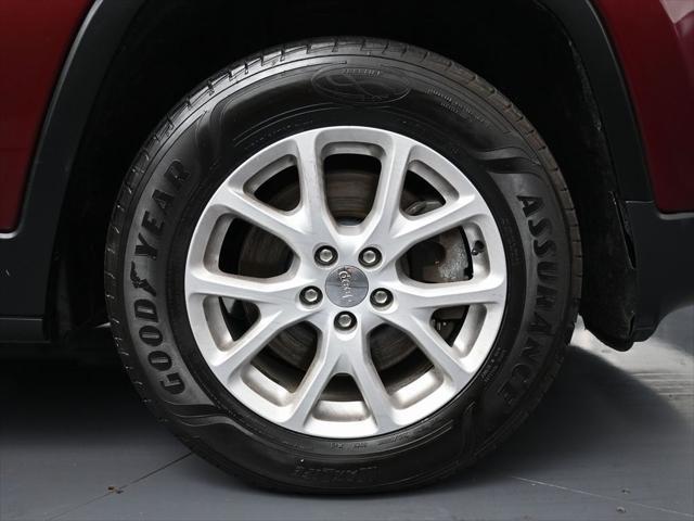 used 2018 Jeep Cherokee car, priced at $14,499