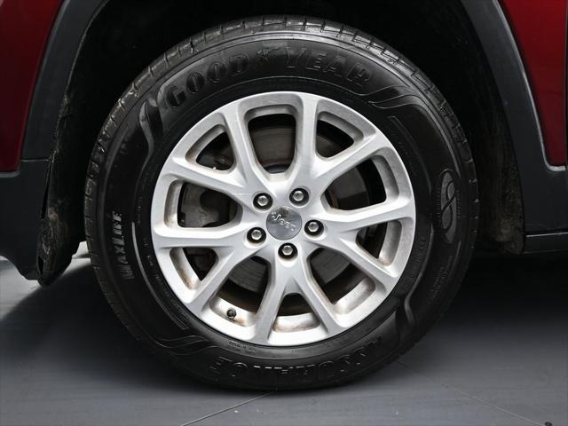 used 2018 Jeep Cherokee car, priced at $14,499