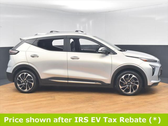 used 2022 Chevrolet Bolt EUV car, priced at $17,999