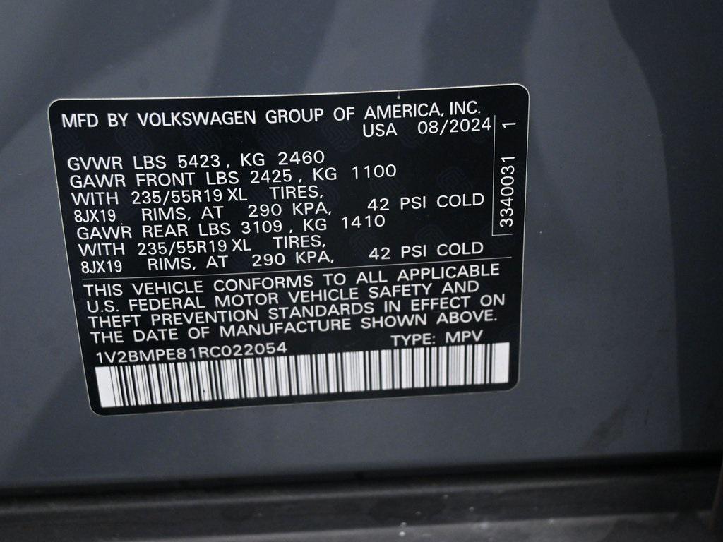 used 2024 Volkswagen ID.4 car, priced at $17,998