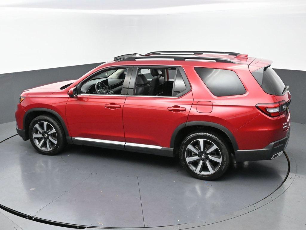 used 2024 Honda Pilot car, priced at $40,499