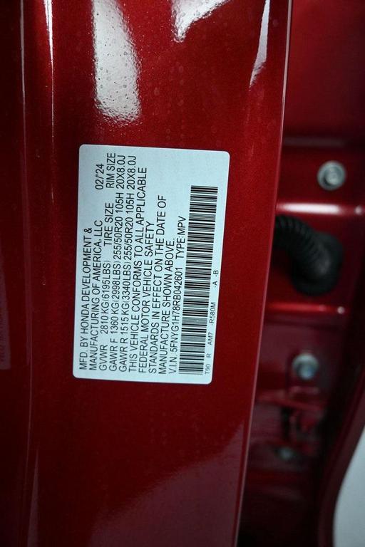 used 2024 Honda Pilot car, priced at $40,499