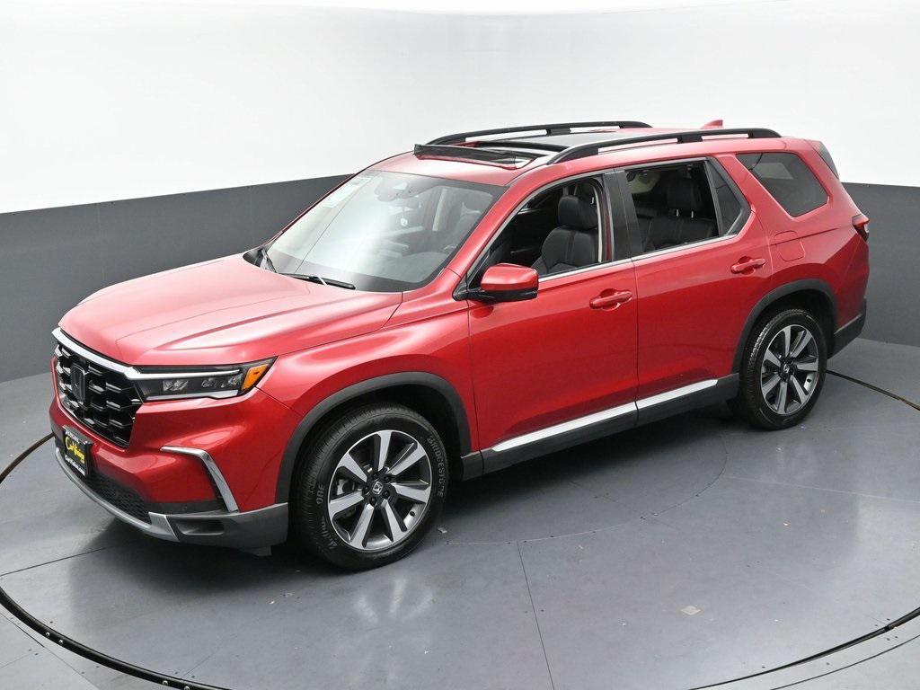 used 2024 Honda Pilot car, priced at $40,499