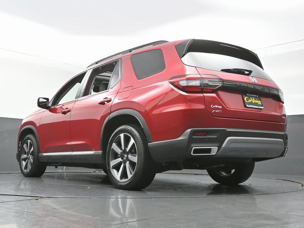 used 2024 Honda Pilot car, priced at $40,499
