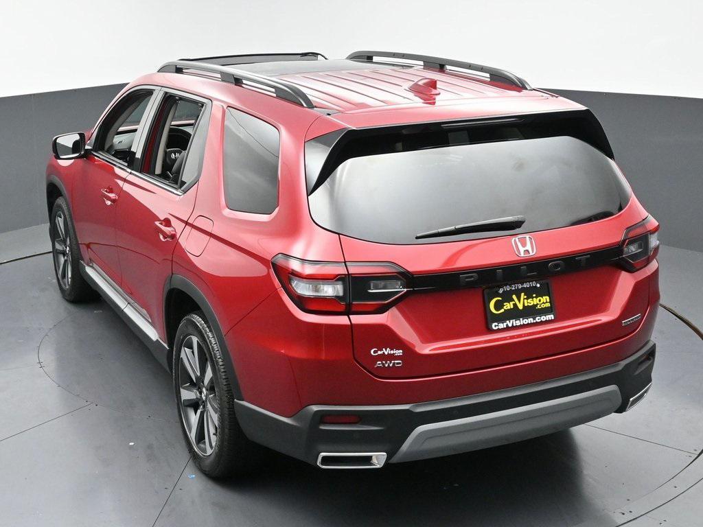 used 2024 Honda Pilot car, priced at $40,499