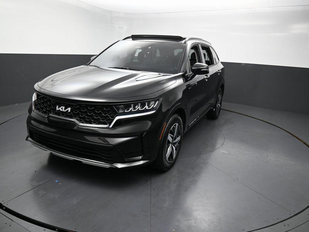 used 2023 Kia Sorento car, priced at $25,299