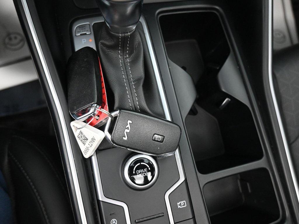 used 2023 Kia Sorento car, priced at $25,299